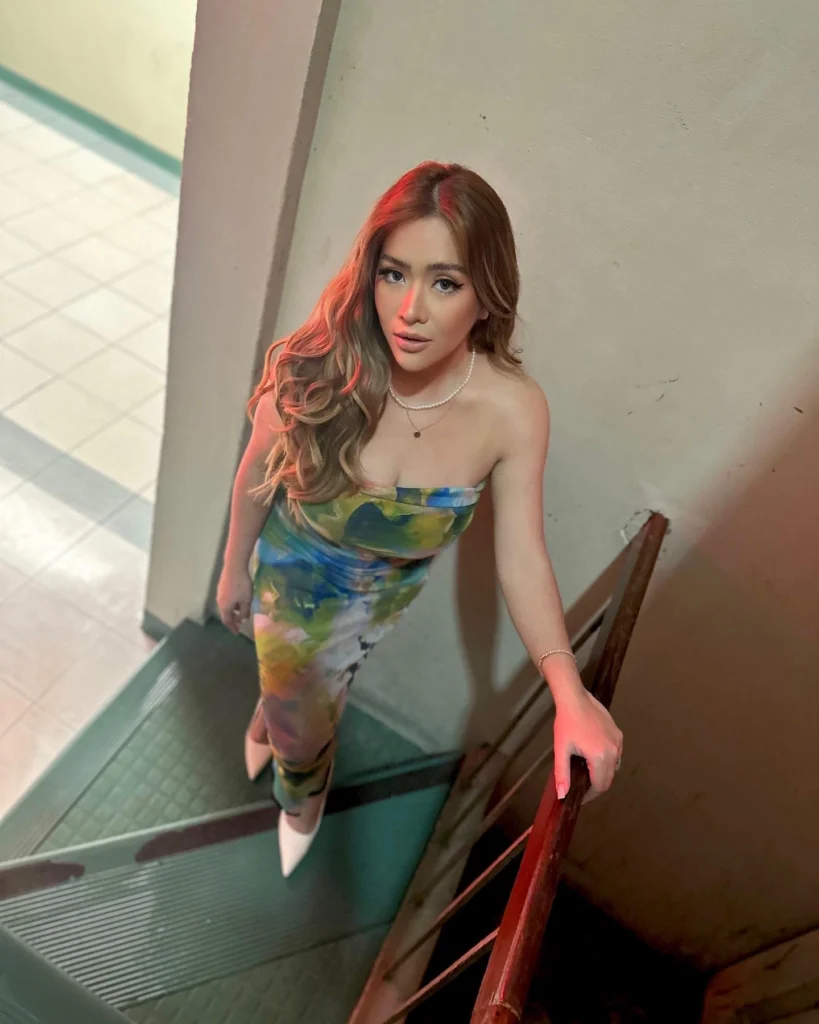 Angeline Quinto in hot51