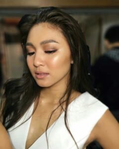 Read more about the article Beautiful Stunning Nadine Lustre Beauty  Talent on Hot51