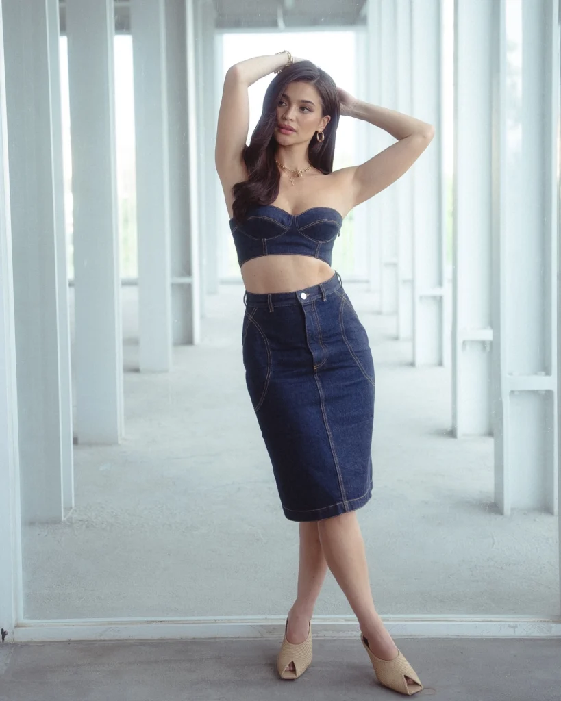  Anne Curtis in hot51