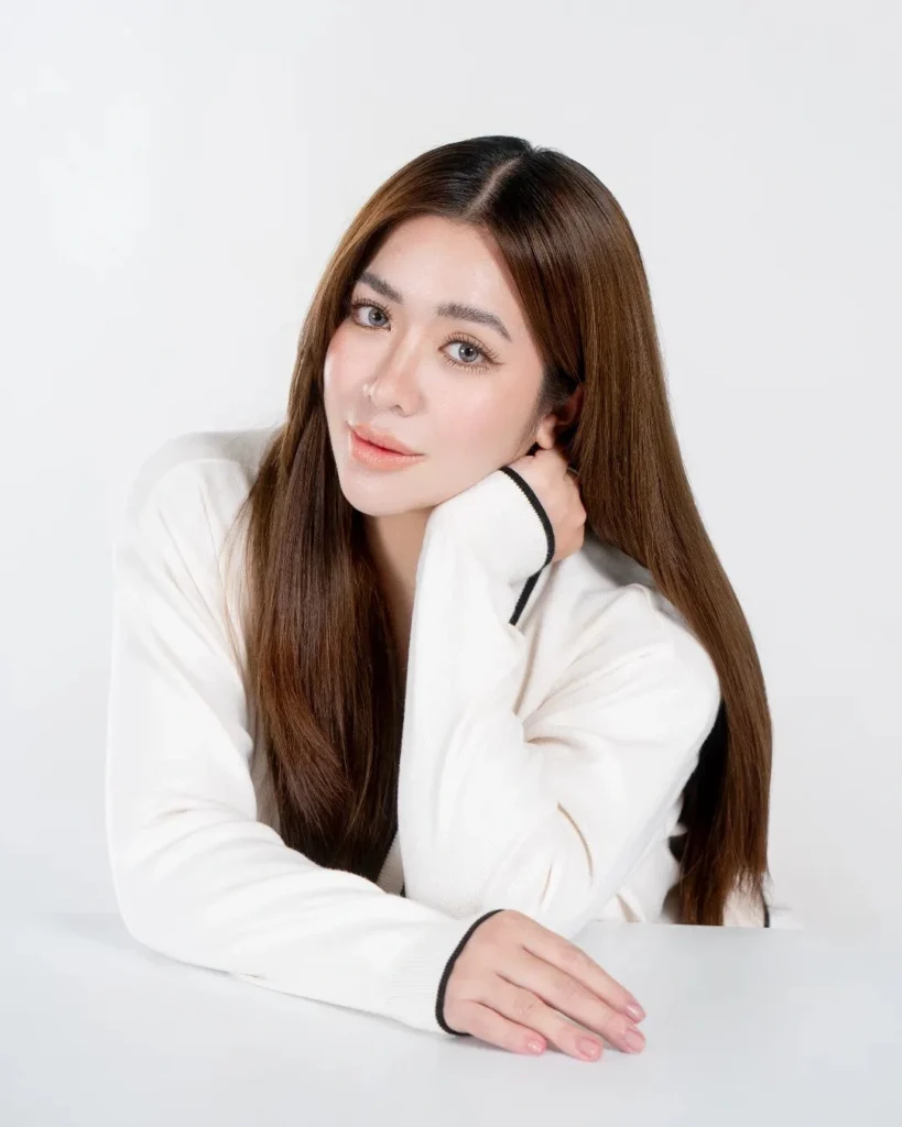 Angeline Quinto in hot51