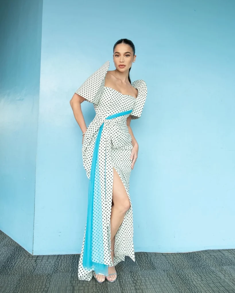  Anne Curtis in hot51