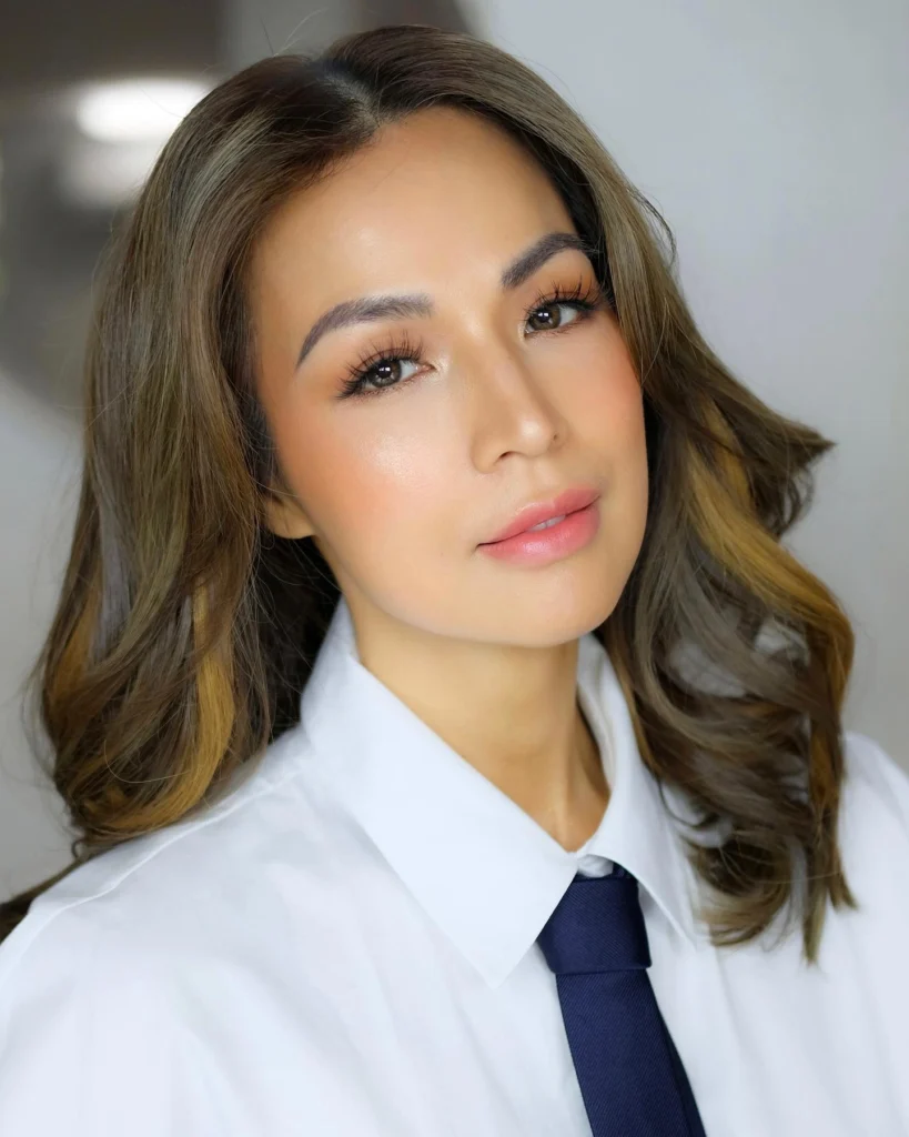 Aubrey Miles in hot51