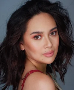 Read more about the article Beautiful Yen Santos Miles Photos on HOT51 Platform